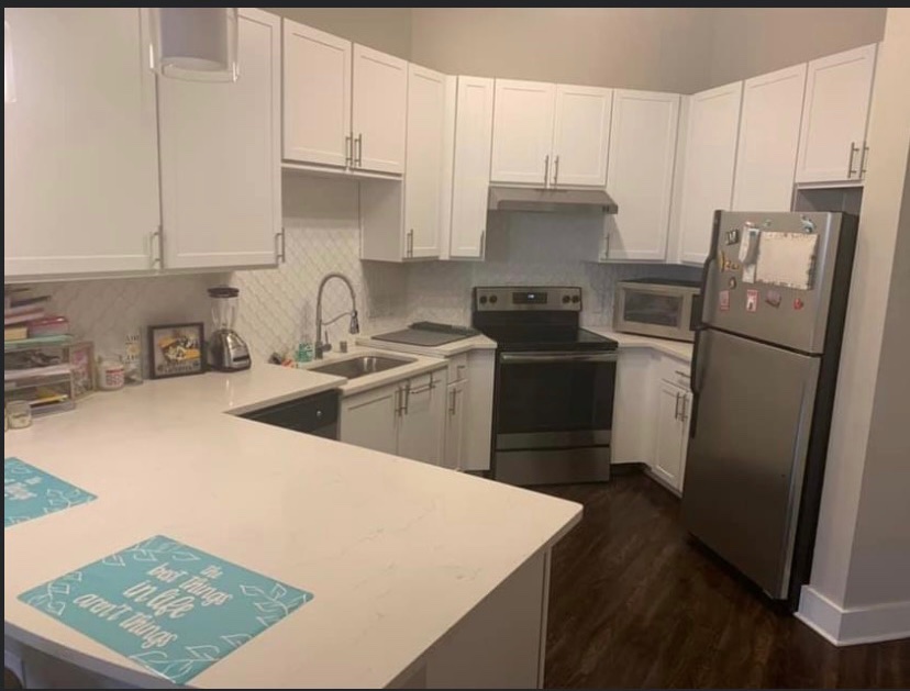 Spotless kitchen counters after Neatronix cleaning